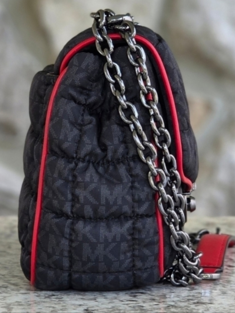 Michael Kors Soho 100% Quilted Nylon Shoulder/Crossbody Bag - Picture 4 of 9